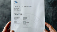 BMW začalo majitelům nabízet „rodný list” jejich starších aut, cena i způsob objednání berou slova z úst