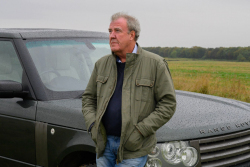 Už žádný pořad o autech. Clarkson je na to prý moc starý a tlustý, navíc nedává elektromobily: „Tento týden v Top Mrazáku!” žertuje