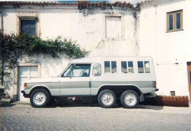 Carmichael Commando: šestikolý Range Rover vznikl 30 let před G 63 AMG 6x6