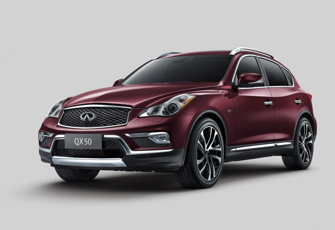 Infiniti QX50 2015: facelift přivál nejen novou příď, ale i delší rozvor