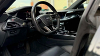 Elektrický propadák Audi kapituloval, majitele ničí drsnými propady hodnoty. Tady jde o víc než 2 miliony za desítky tisíc km
