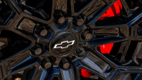 Brembo muselo pro nová těžká osobní auta vyvinout nejvýkonnější brzdy historie. Jménem připomenou „Bóbika”, je to ale docela jiný kalibr
