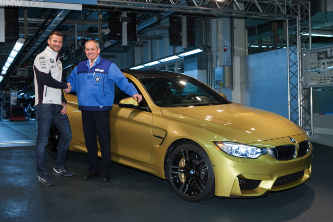 BMW M4 F82: první sériový kus sjel z výrobní linky, ve žlutozelené barvě