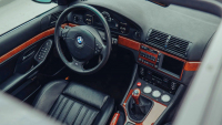 K mání je bývalý služebák geniálního šéfa VW. Bavorák? BMW tu není projev nevěry, ale oddanosti technice, podívejte se těch „budíků”