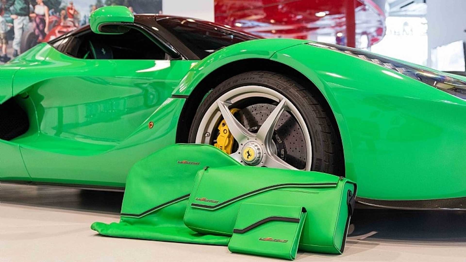 Nejkriklavejsi Laferrari Na Svete Je Na Prodej Slavny Majitel Ho Pry Uz Neuzije Autoforum Cz