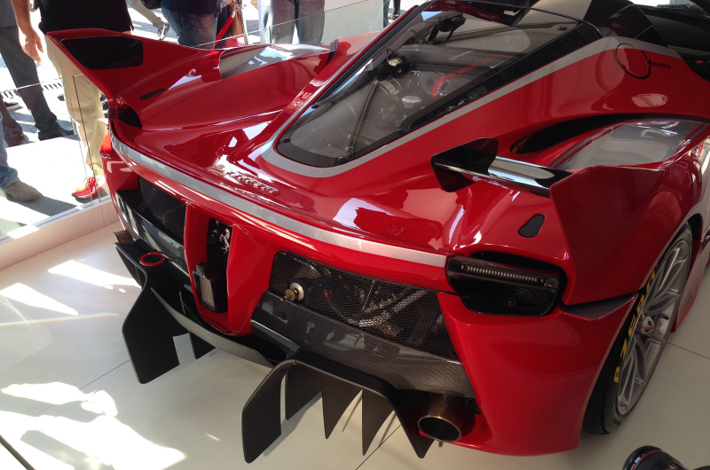 Ferrari LAFERRARI Золотая