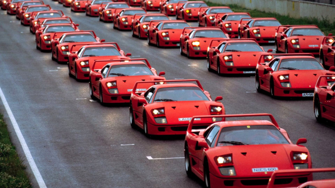 Někdo si nechal přelakovat ikonické Ferrari F40 na mentolově zelenou, pro tradicionalisty je to zločin