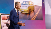 Bývalý šéf VW jde cestou Lamborghini, akorát pozpátku. Založil si firmu na výrobu traktorů. A ne, není to apríl