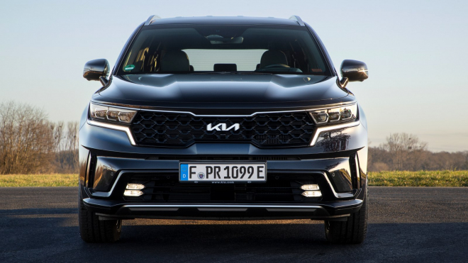 Les Coréens poussent le design comme des fous, ils ont changé le haut Sorento presque au-delà de la reconnaissance avec un facelift