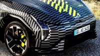 Kia chce vyrazit proti autům jako VW Golf R s tímhle. Přejeme hodně zdaru, už vzhledem bude odrazovat
