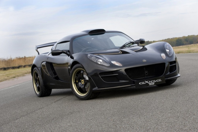 Lotus Exige S Type 72: černozlatý klenot