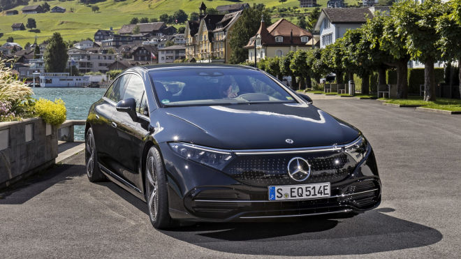 Vrcholný elektrický Mercedes je takový propadák, že majitele připravuje o miliony, ojetý už stojí míň než Škoda Superb 2,0 TDI