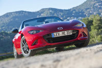 Nová Mazda MX-5 na nových fotkách videu, odhalila i finální specifikace motorů