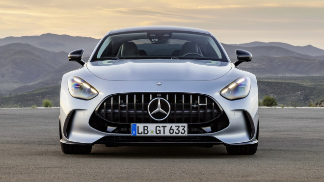 Nový Mercedes-AMG GT je tak tragicky těžký, že lehčí je nejen veškerá konkurence, ale i SUV Porsche