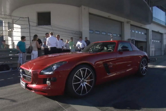 Mercedes SLS AMG GT a David Coulthard na Nürburgringu (video)