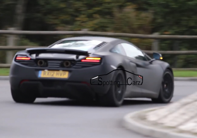 McLaren 675 LT na nových videích odhalil koncovky výfuku či design kol