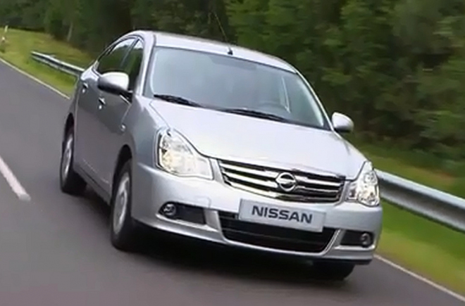 Nový Nissan Almera 2013 se předvádí hned na čtveřici videí