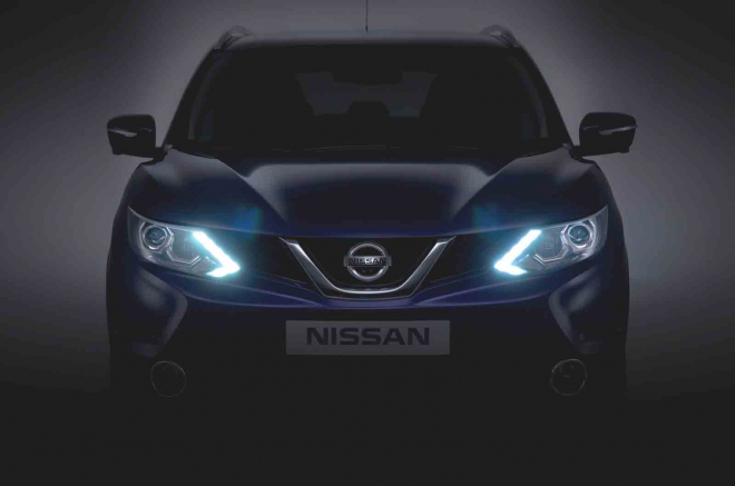 Nissan Qashqai 2014: nová generace ukázala svou nemaskovanou příď