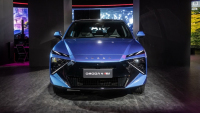 Číňané začnou v Evropě prodávat své „Lamborghini z Lidlu”. Při jeho ceně to bude hit, i Dacia je dražší