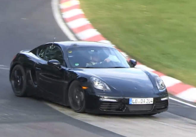 Porsche Cayman 2015: facelift nachytán na Ringu, se čtyřválci prý nedorazí (video)