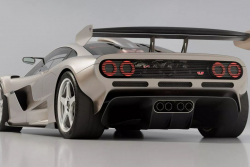 Autor McLarenu F1 odhalil úplně nové auto inspirované právě jeho slavným strojem, všech pět kusů koupil jediný člověk