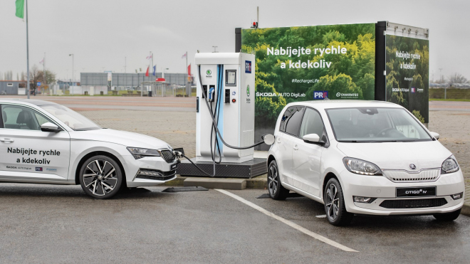 Rozšiřování sítě dobíjecích stanic narazilo na další problém, ukazuje, v jakém bludném kruhu se elektromobily točí