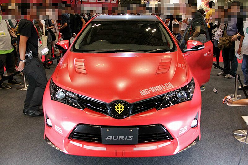 Toyota Auris Ms 186h Ca Char Aznable Modellista Jeste Neslozil Zbrane Autoforum Cz