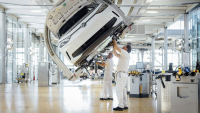 VW dnes poprvé ve své 88leté historii uzavře svůj německý závod, cesta zpět už zřejmě nevede