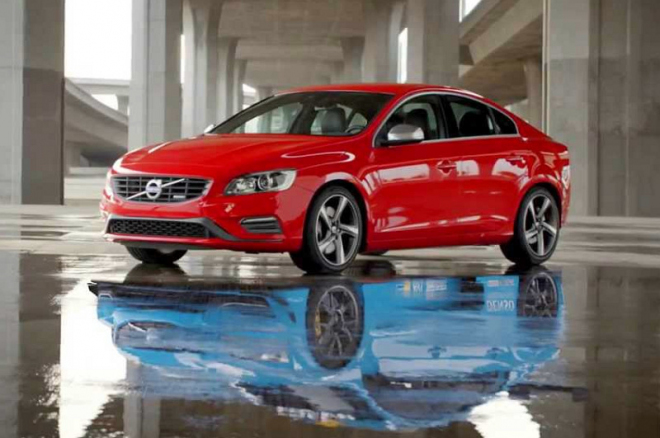 Volvo S60 Polestar 2014: 350koňová S60 pro „celý svět” v akci na videu